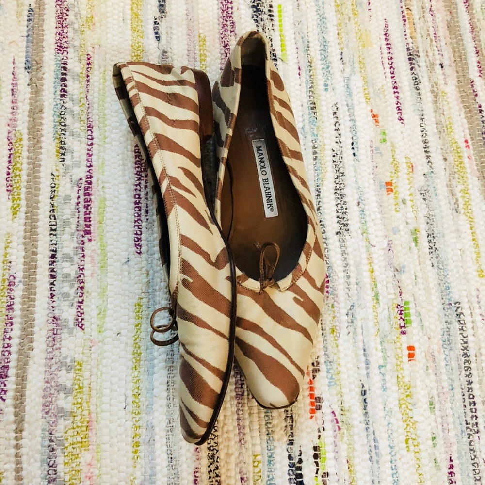 MANOLO BLAHNIK BROWN ZEBRA CANVAS PRINT FLATS 9